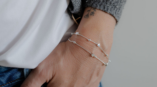 How to Choose the Right Bracelet for Her