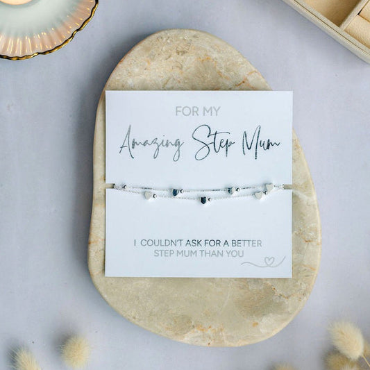 Elegant Step Mum bracelet with heart charm styled on a printed backing card. A perfect sentimental jewellery gift for your Step Mum’s birthday, Mother’s Day or simply to show how much she means.